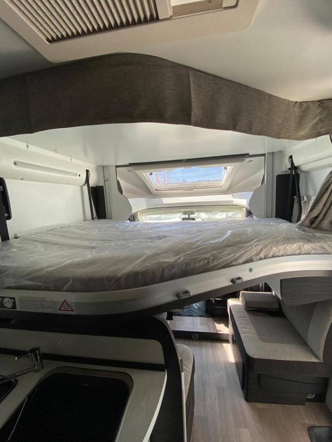 Magnifica Autocaravana Adria Matrix Axess 670Sl Granada Exteriör bild