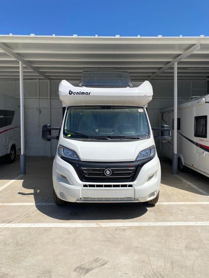 Magnifica Autocaravana Adria Matrix Axess 670Sl Granada Exteriör bild